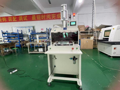 Phản ứng nhanh chóng với các khiếu nại của khách hàng cho máy đâm PCB khung sắt đúc