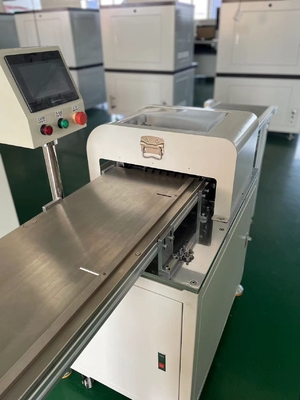 Máy cắt PCB với lưỡi dao thép tốc độ cao và dây chuyền vận chuyển