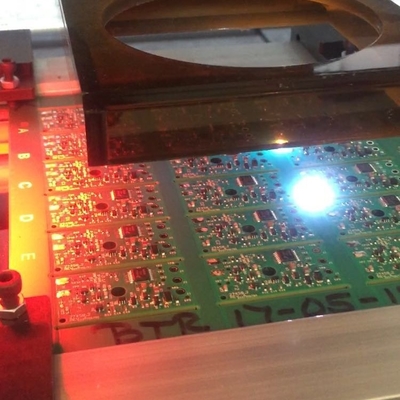 Offline Laser PCB Depaneling Separator 0.02 Độ chính xác 335mm