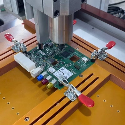 Máy định tuyến PCB đơn bàn với tốc độ định vị 500mm/s