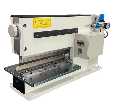 Khoảng cách điều chỉnh giữa dao trên máy cắt PCB V của chúng tôi để dễ dàng vận hành